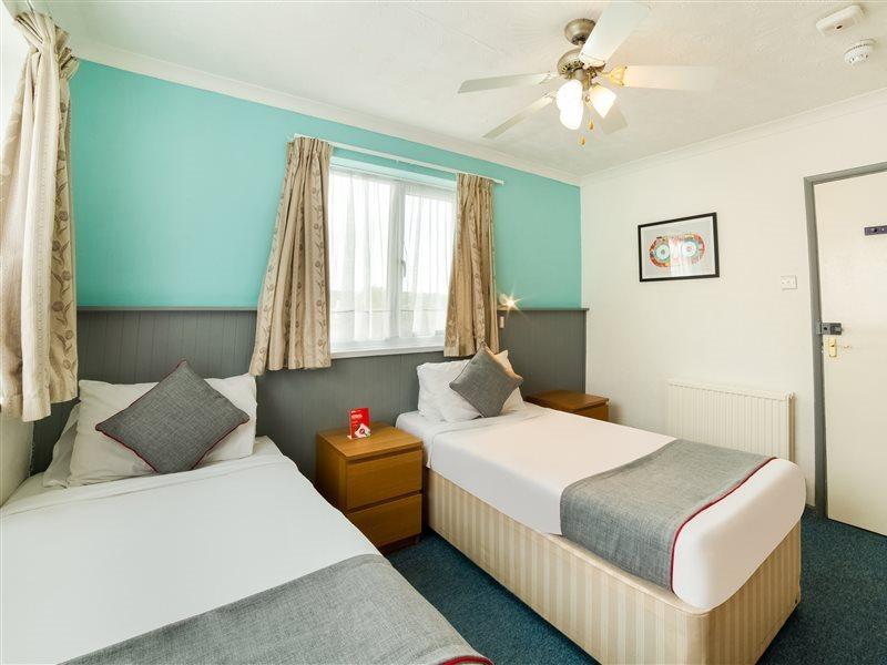 Marina Hotel Sandown Eksteriør billede